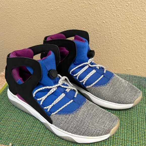 Nike Air Flight Huarache Ultra Lyon Blue 880856-100 Size 13 LIKE NEW Condition main image 6